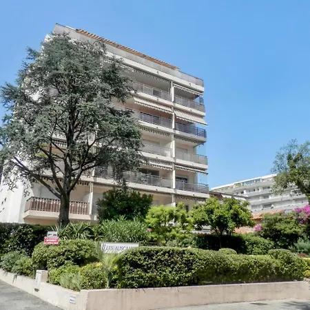 Les Aliscamps Cannes